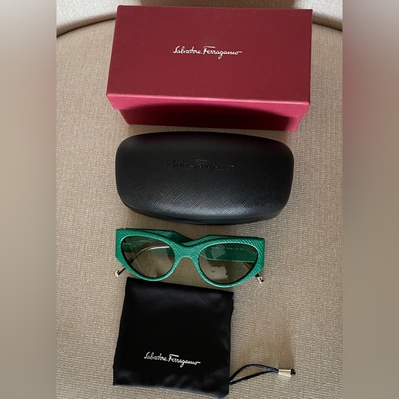 New Ferragamo Runway Sunglasses. Made in Italy. NWOT